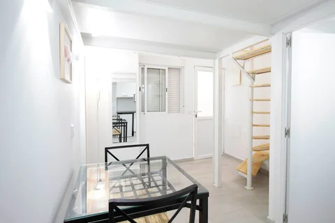 Estudio en Calle de Rodrigo Uhagón, Pradolongo - Foto 1