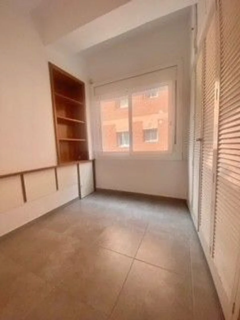 Piso en Calle de Violant d'Hongria Reina d'Aragó, Sants - Foto 5