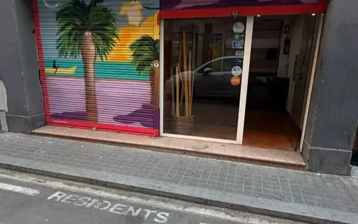 Local comercial en  Carrer del Doctor Giné i Partagàs 24 - Foto 1