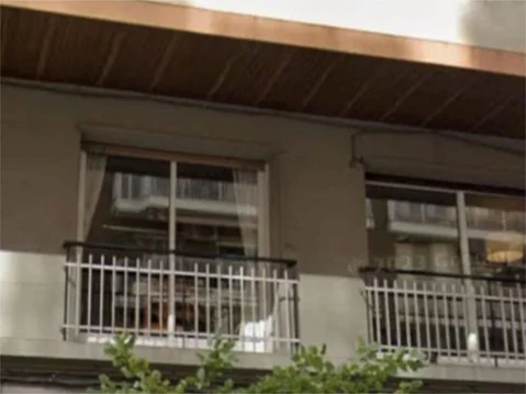 Piso en  Carrer de Sant Antoni Maria Claret 105 - Foto 1