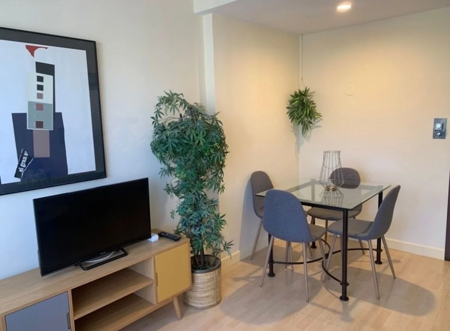 Piso en calle de la Infanta Mercedes, 92 - Foto 2