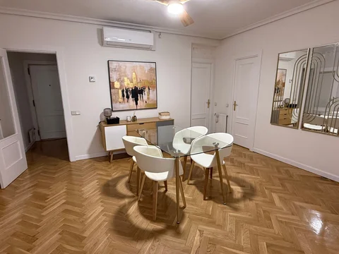 Piso en calle de O'Donnell, 21 - Foto 1