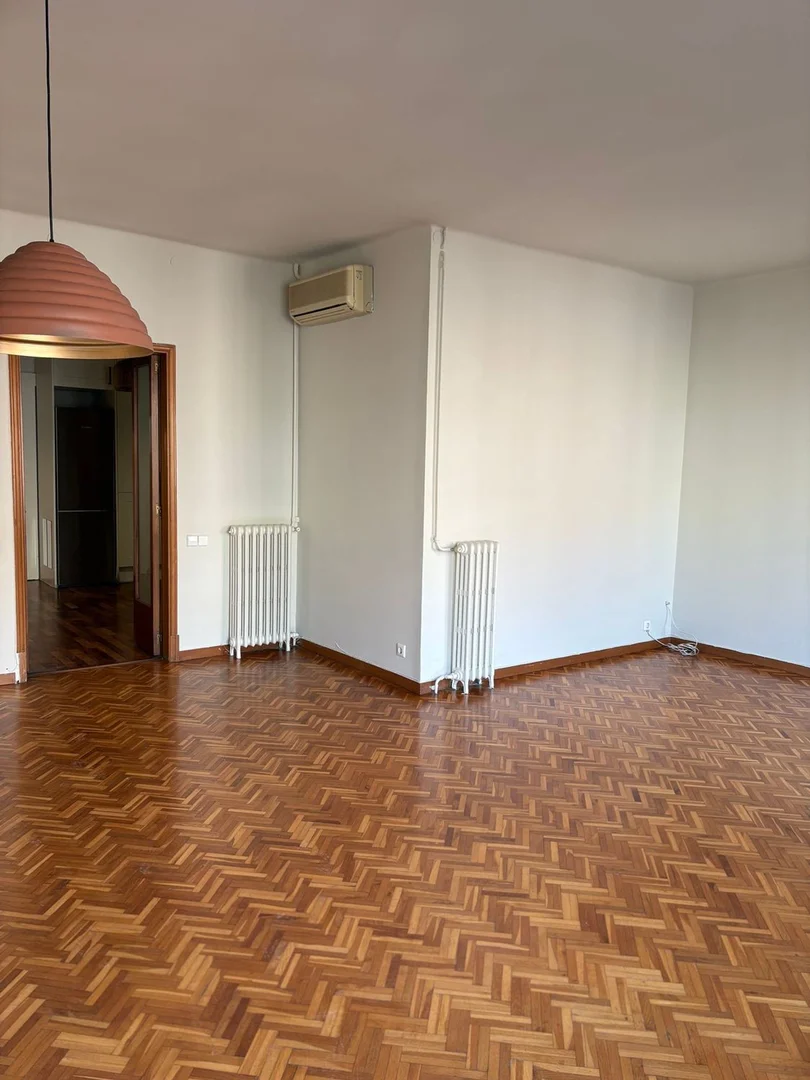 Piso en avenida de Gaudí, 34 - Foto 3