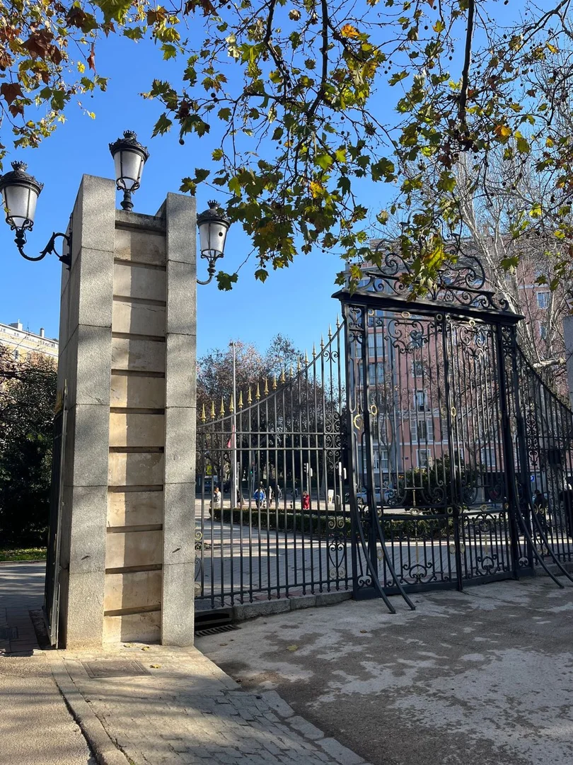 Piso en plaza del Niño Jesús, 5