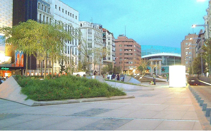 Piso en Calle de Fernán González, Goya - Foto 1