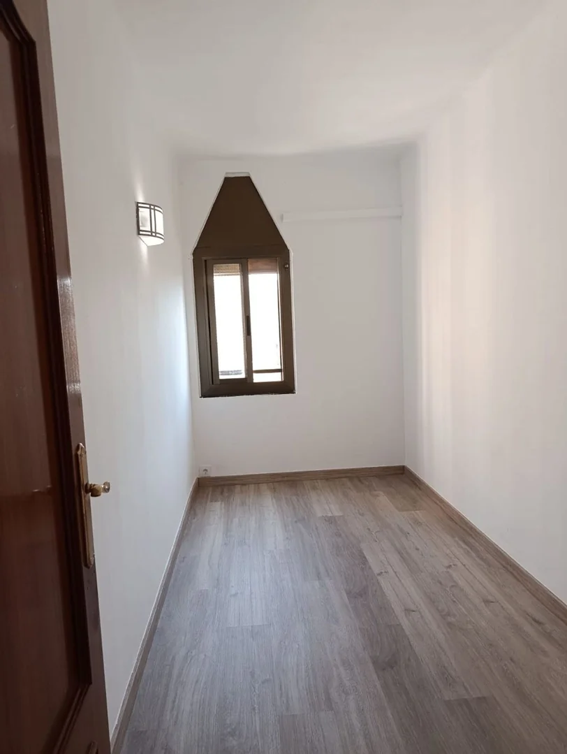 Piso en Calle dels Ferrocarrils Catalans, 80, La Marina del Port - Foto 8