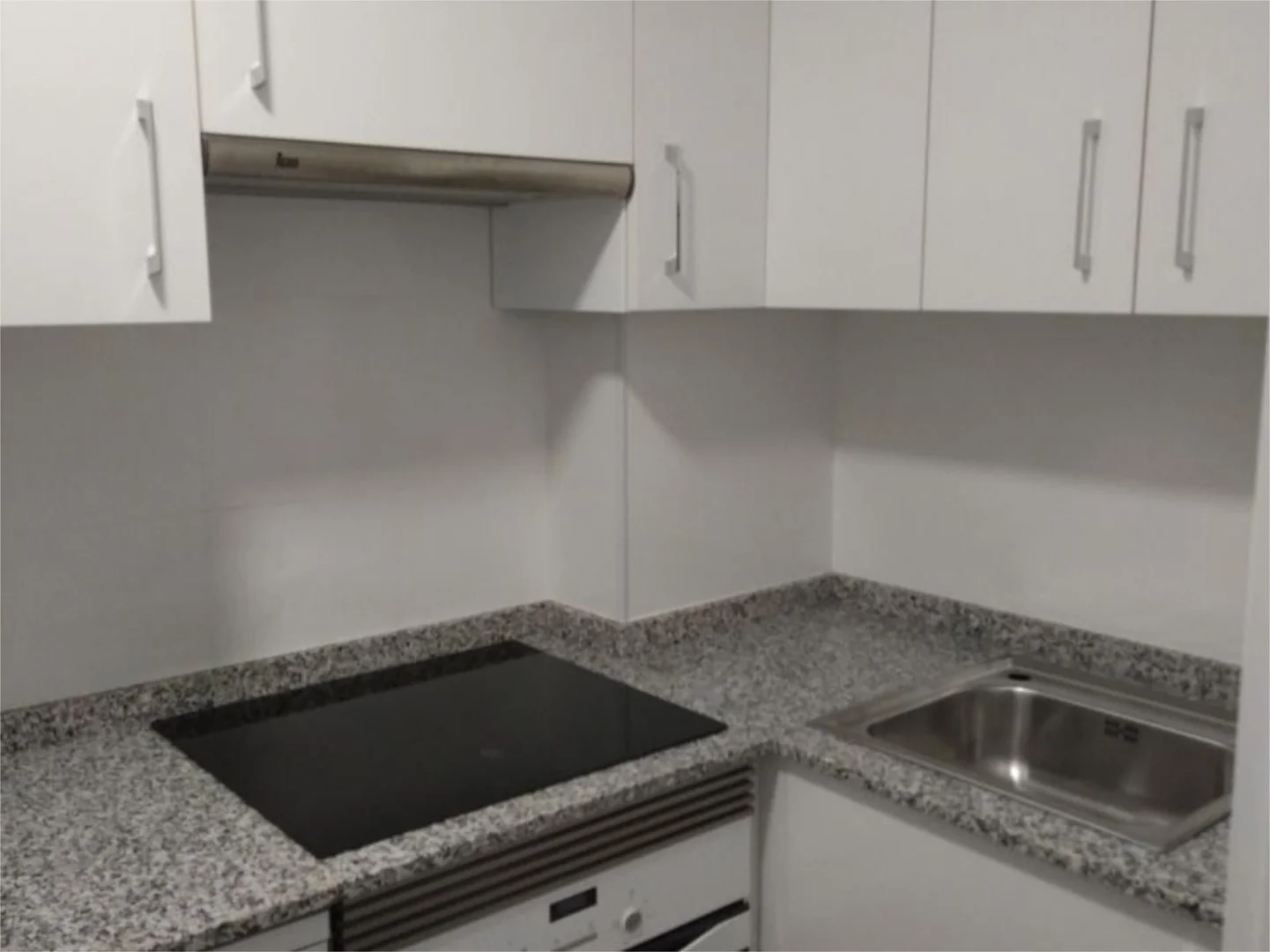 Piso en  Calle del General Margallo 24 - Foto 15