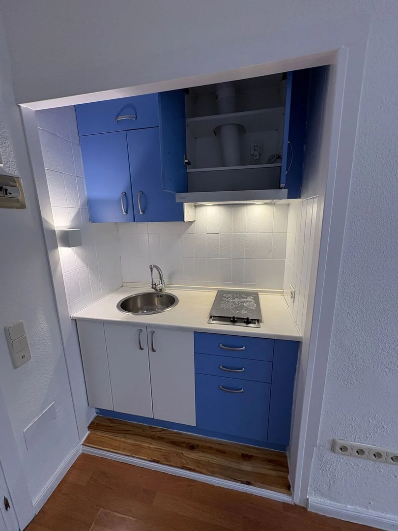 Piso en calle de la Infanta Mercedes, 105 - Foto 9