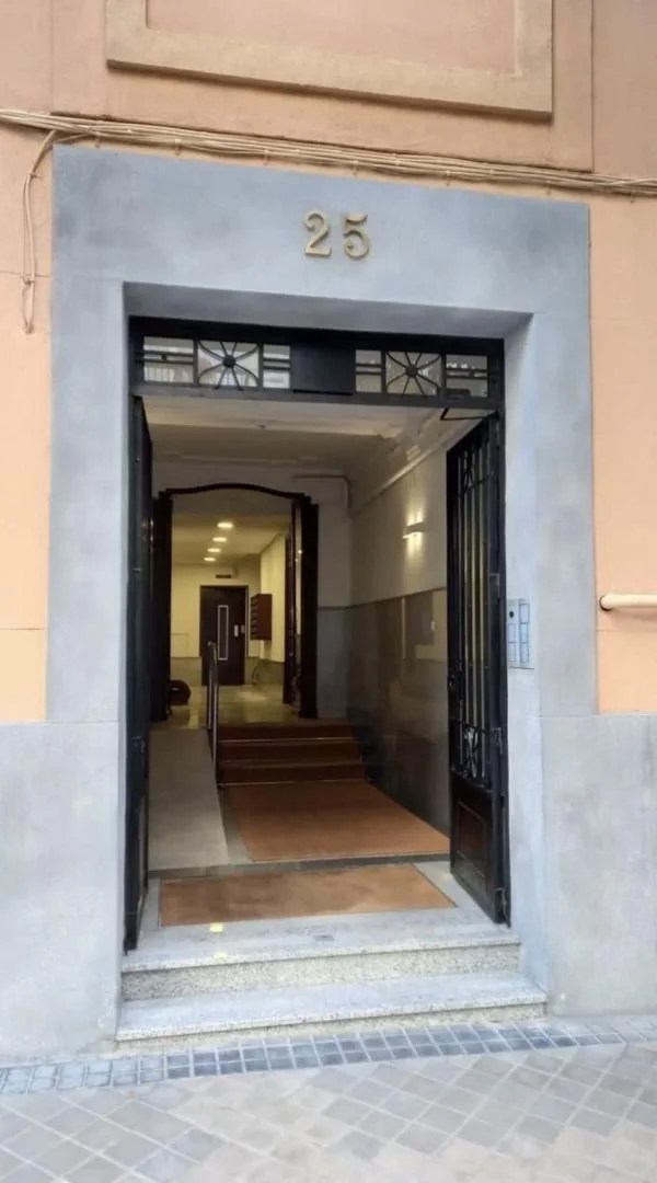 Piso en  Calle de Antonio Acuña 25 - Foto 2