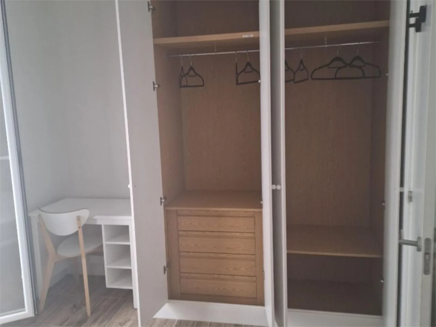 Piso en  Calle de Guzmán el Bueno 7 - Foto 5