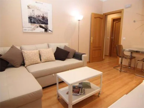 Piso en  Calle de Almadén 26 - Foto 2