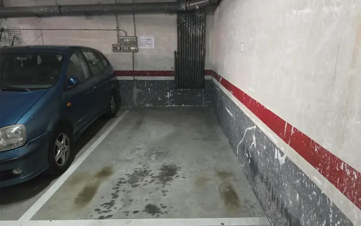 Garaje en  Carrer de Pablo Iglesias 81 - Foto 1