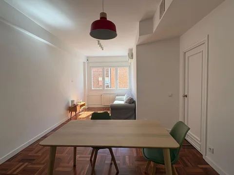 Piso en calle de Rodríguez San Pedro, 13 duplica - Foto 1