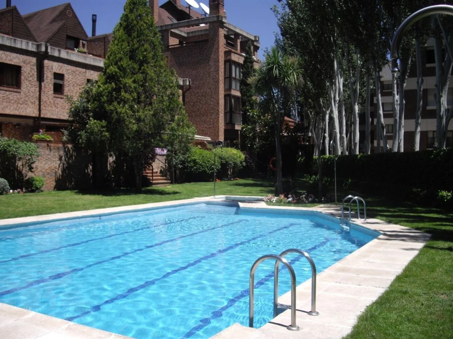 Piso en calle de Bueso de Pineda, 24 - Foto 1