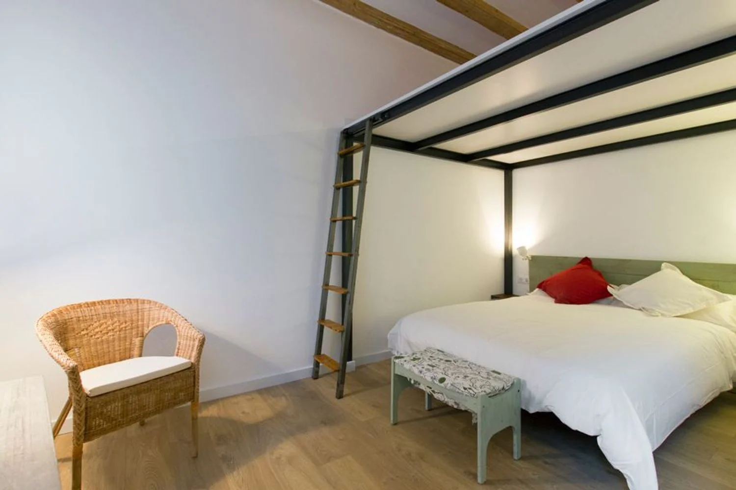 Estudio en Calle de Valldonzella, 46 - Foto 4