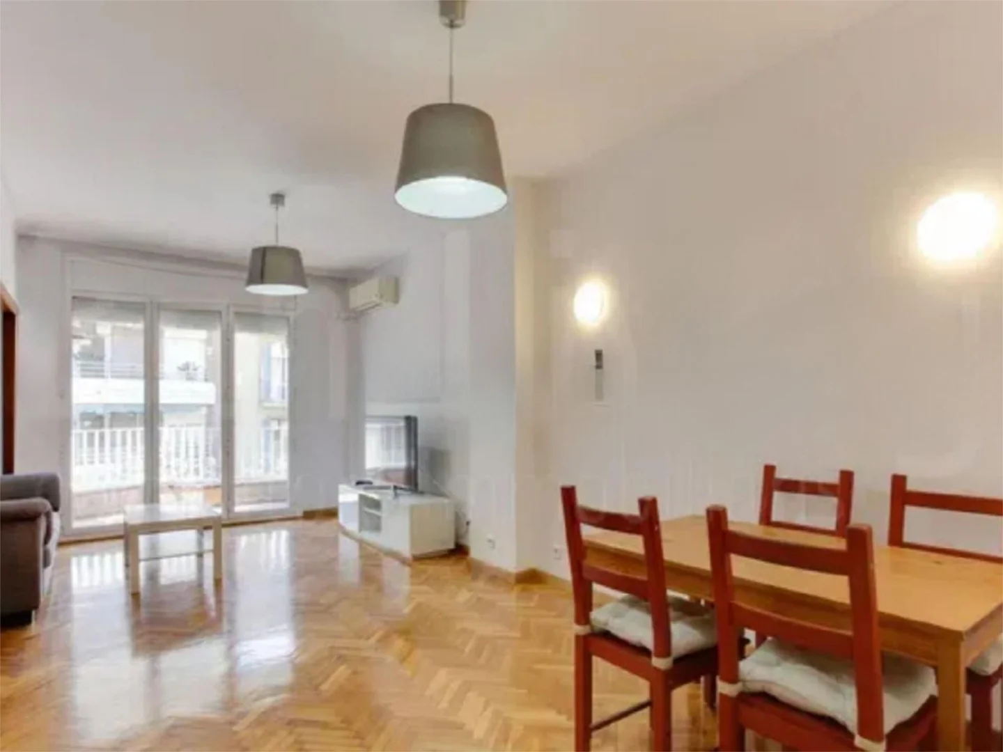 Piso en  Carrer de los Castillejos 298 - Foto 4