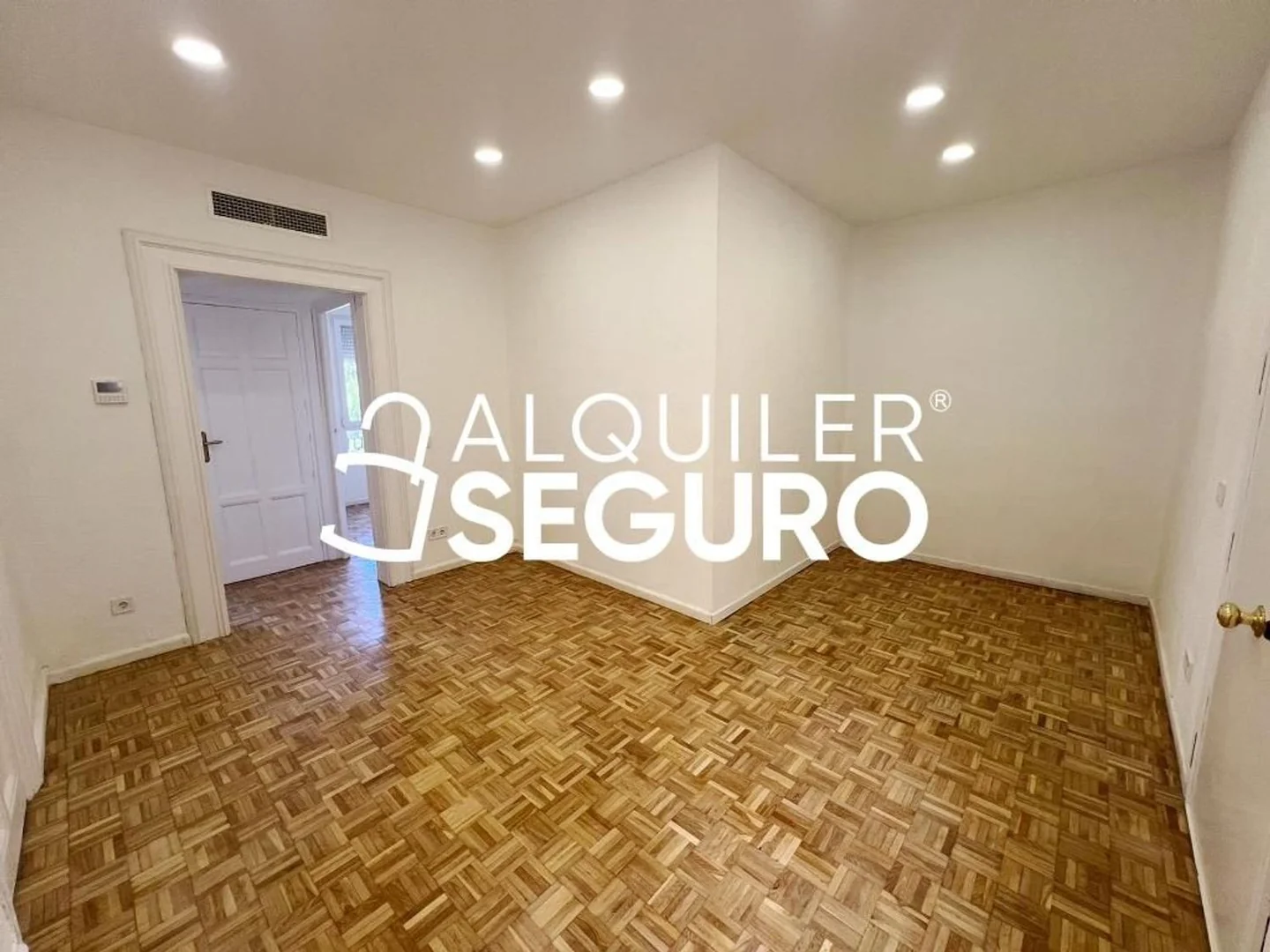 Piso en Calle de Alejandro Saint Aubin, Chopera - Foto 2