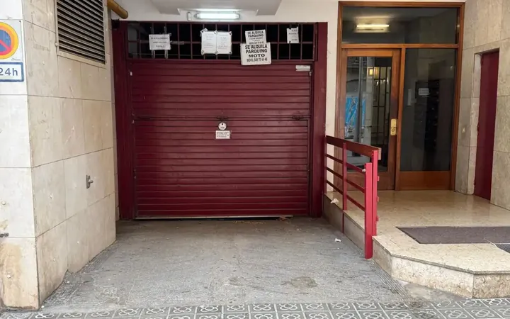 Garaje en  Carrer de Villarroel 81 - Foto 5