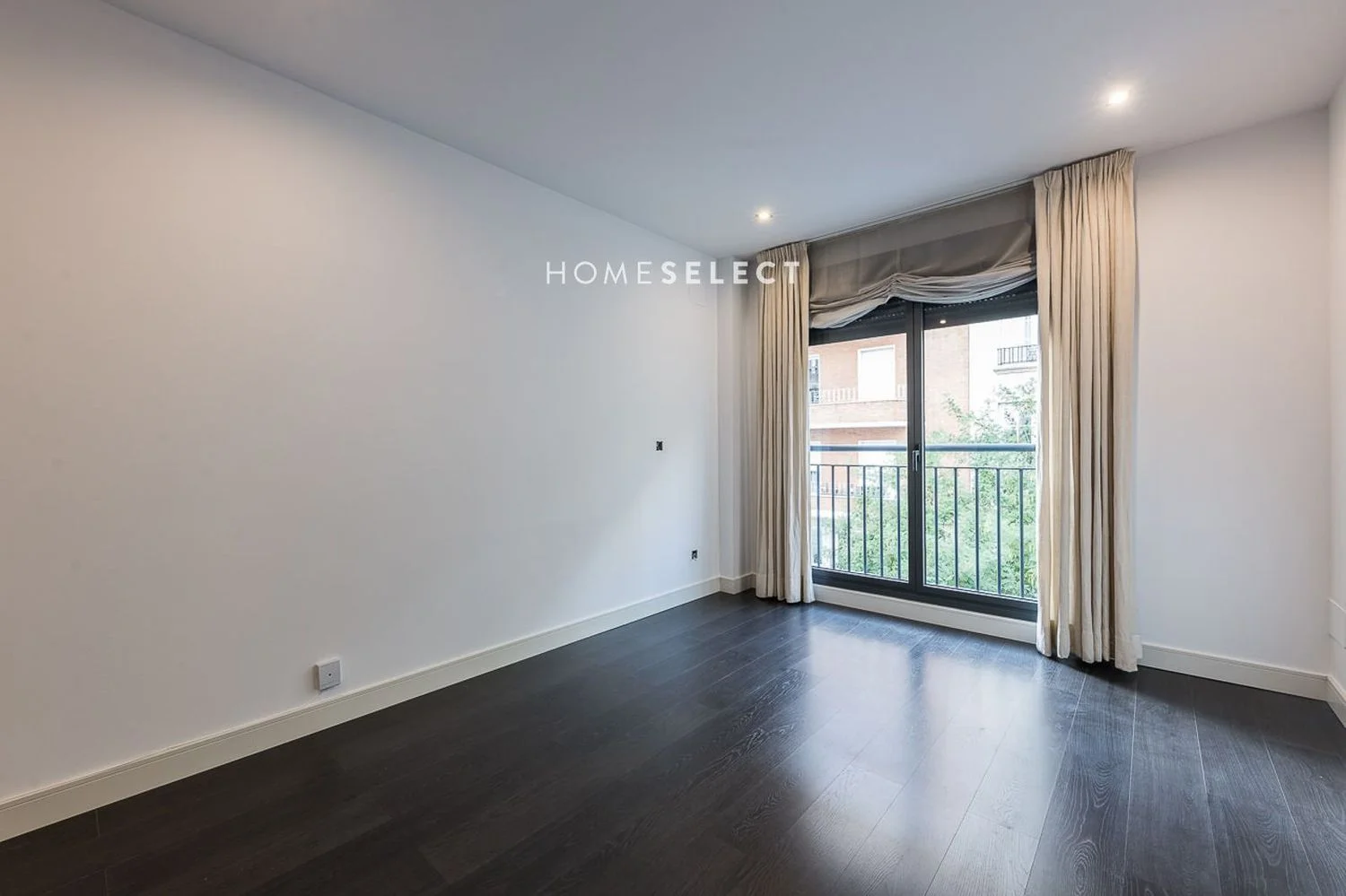 Piso en calle de Nicasio Gallego - Foto 1