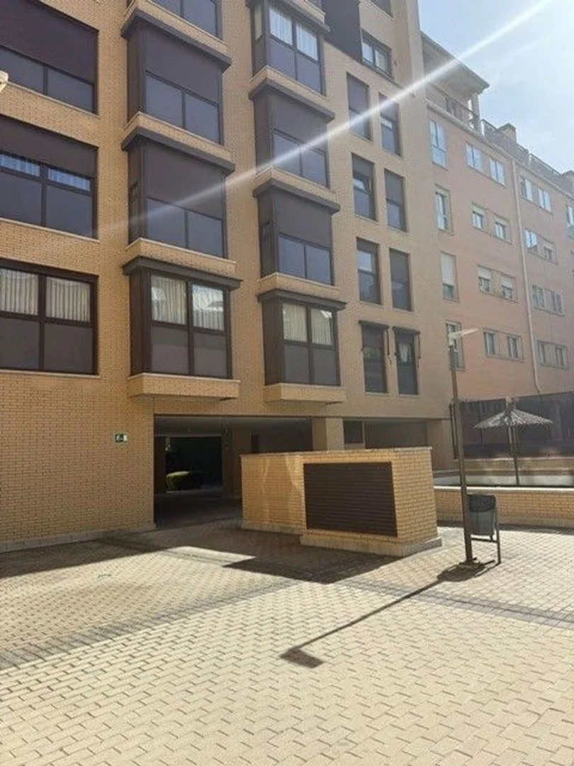 Piso en Barrio Sanchinarro - Foto 2