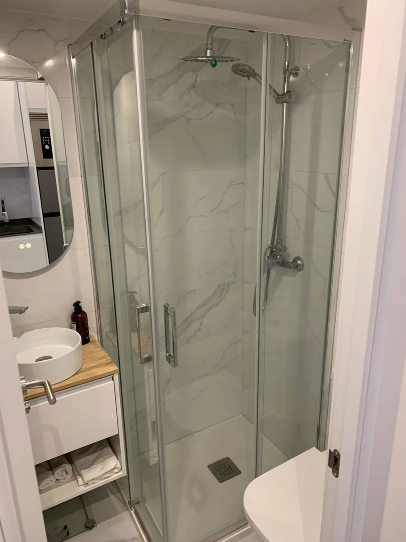 Estudio en calle de Pelayo, 28 - Foto 6