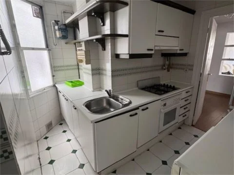 Piso en  Calle de Sánchez Barcáiztegui 38 - Foto 4