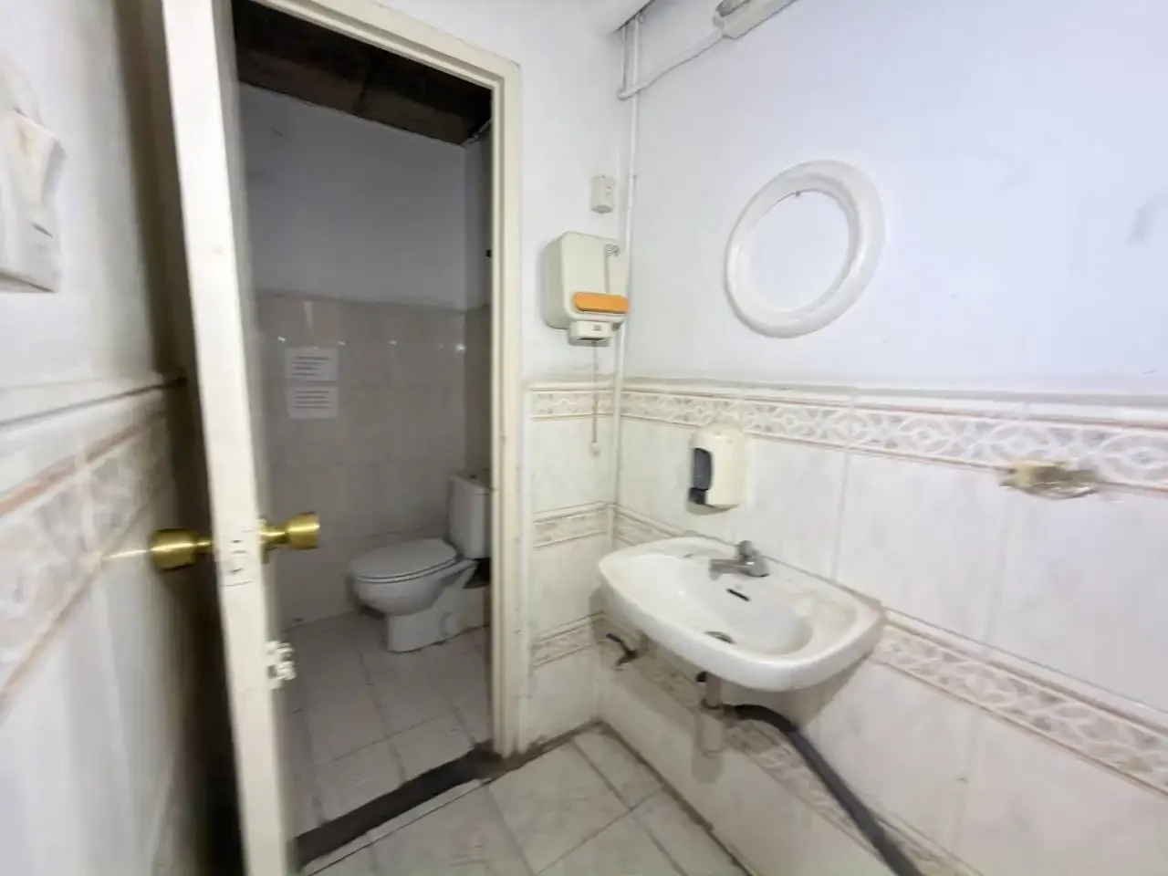 Local comercial en  Calle AGUDELLS 81 - Foto 18