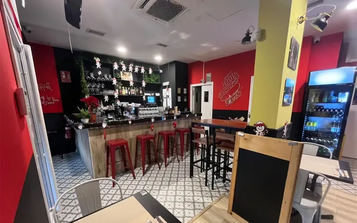 Local comercial en  Calle de Suecia 20 - Foto 1