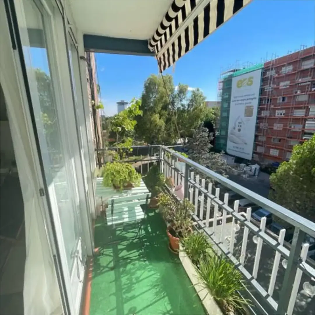 Piso en Barrio de Hortaleza - Foto 4