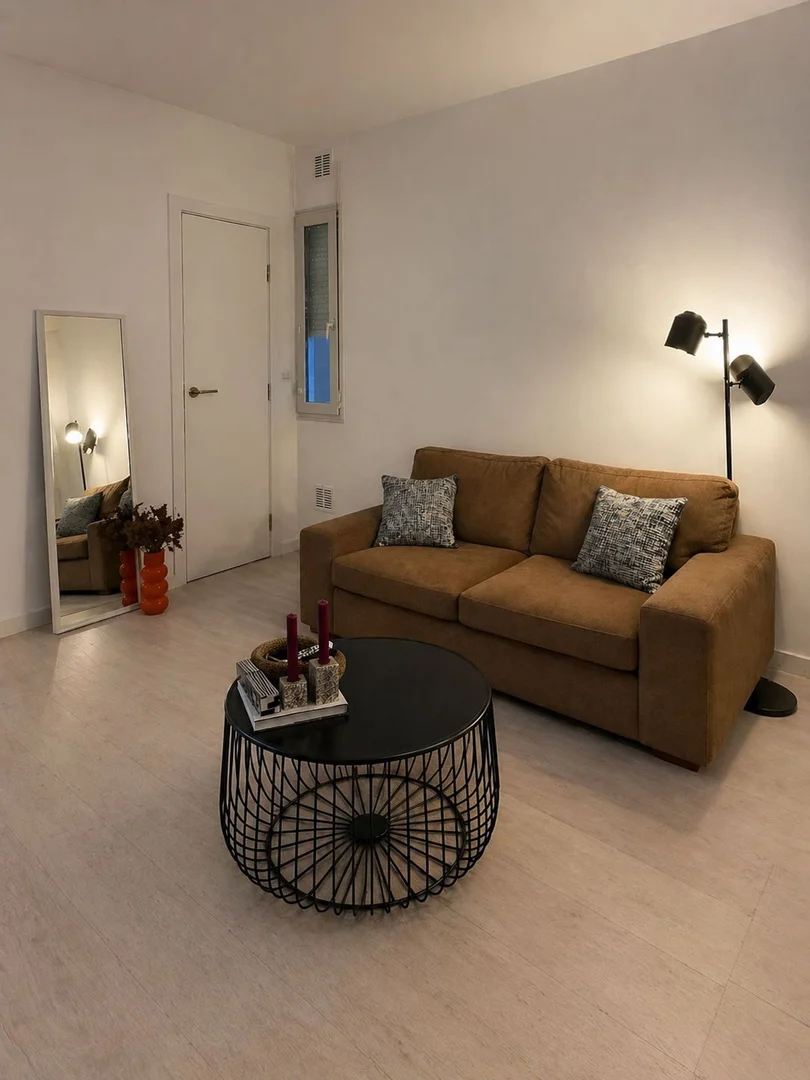 Piso en calle de Sebastián Elcano, 17 - Foto 4