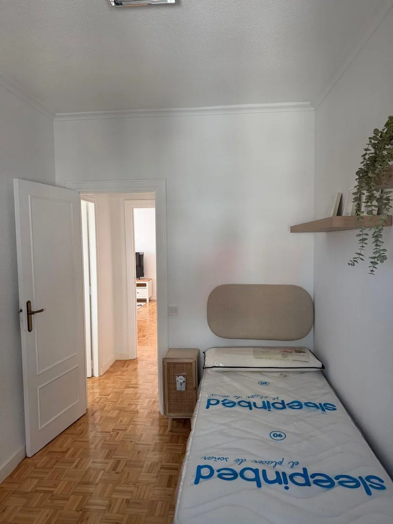 Piso en Calle de Villamanín, 31, Lucero - Foto 10