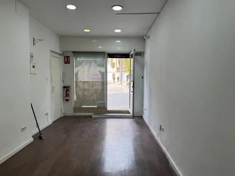 Local comercial en  Avinguda Meridiana - Foto 4