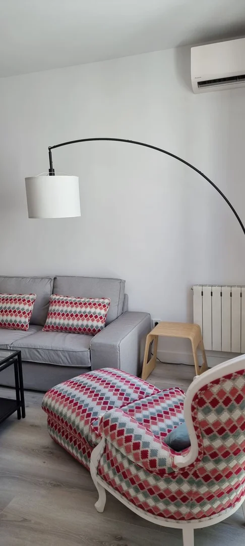 Piso en avenida de la Reina Victoria, 40 - Foto 2