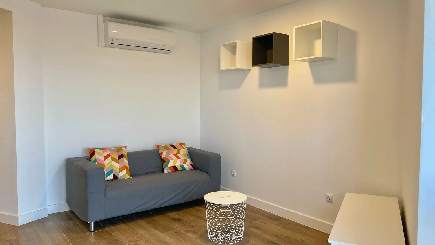 Estudio en calle de Algemesí, 26 - Foto 3