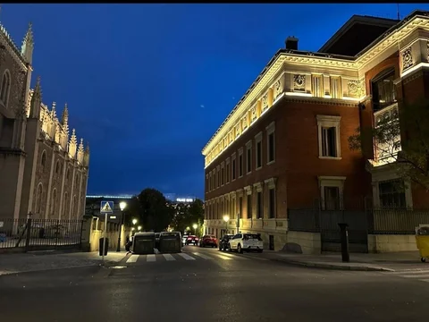 Piso en calle de la Academia, 8 - Foto 2