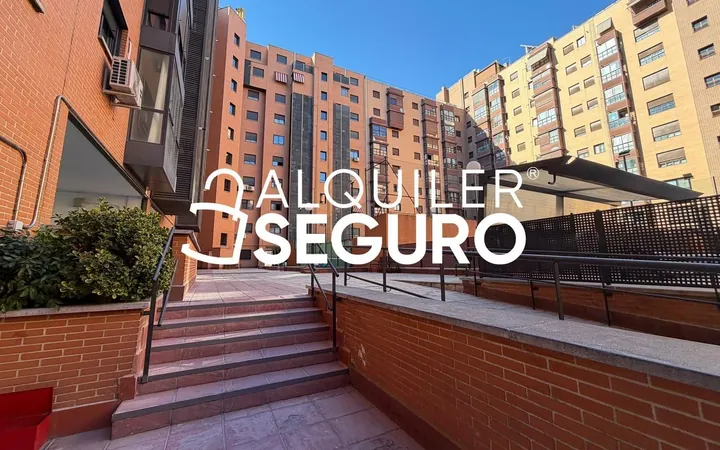 Piso en Calle de la Maquinilla, Palomeras sureste - Foto 1