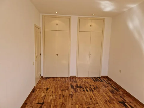 Piso en  Avenida de Machupichu 11 - Foto 9