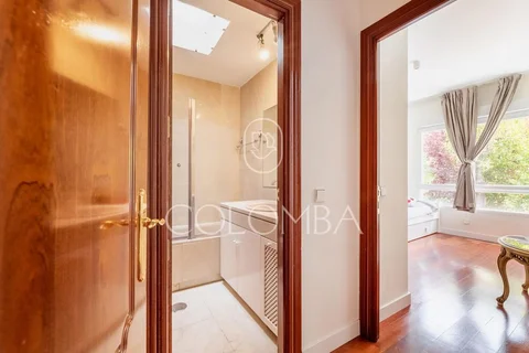 Chalet adosado en Calle de Ulises - Foto 28