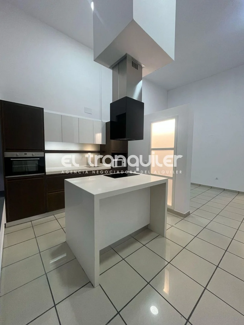 Piso en Calle de la Divina Pastora, 3, Tres Olivos - Valverde - Foto 2