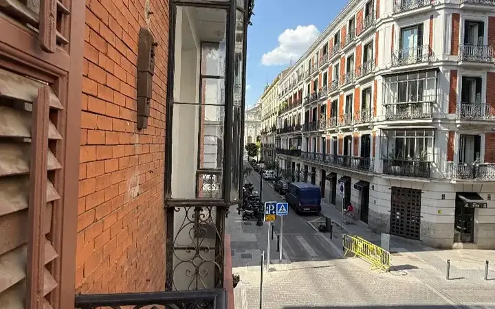 Piso en  Calle del Conde de Xiquena 9 - Foto 1