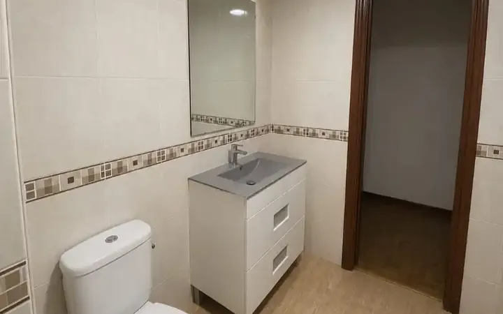 Piso en  Calle de Gonzalo de Berceo 2 - Foto 3