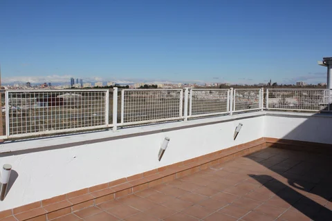 Ático en avenida del Doctor García Tapia, 118 - Foto 2