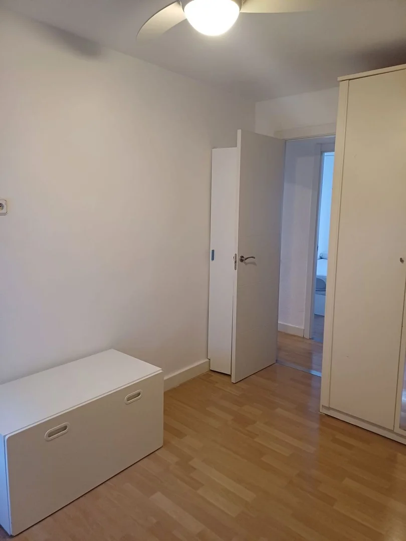 Piso en calle del Camino de los Vinateros, 123 - Foto 3