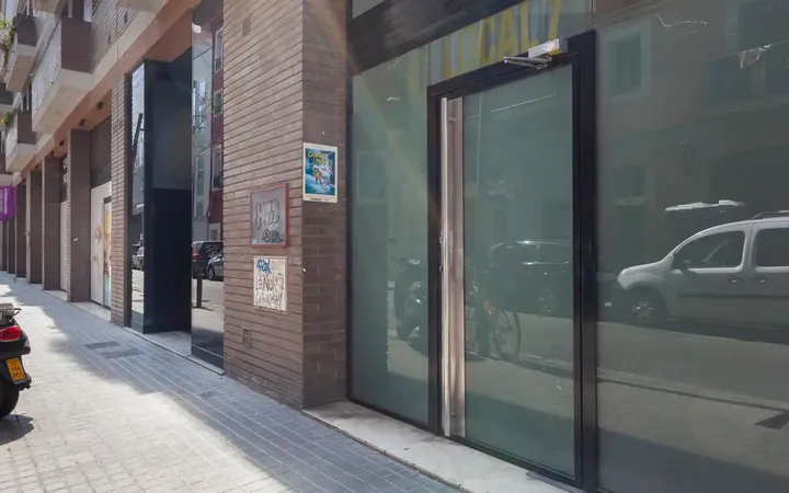 Local comercial en   CALLE BEJAR 65 - Foto 1