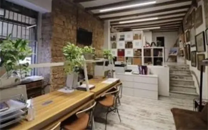 Local comercial en  Carrer del Cometa 4 - Foto 6