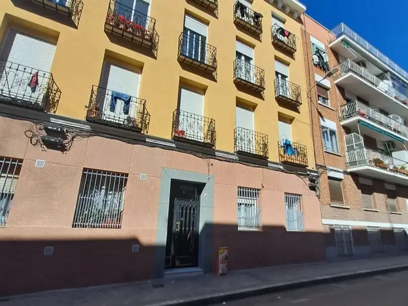 Piso en  Calle de Carlos Rubio 8 - Foto 2