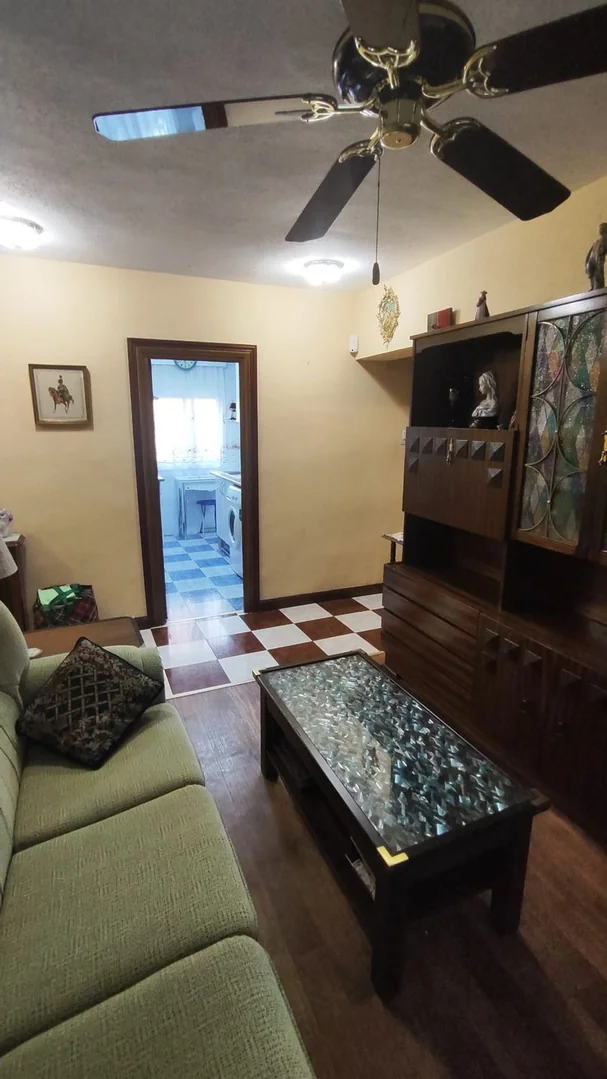 Piso en Calle de Ángel Múgica, 25, Tres Olivos - Valverde - Foto 2