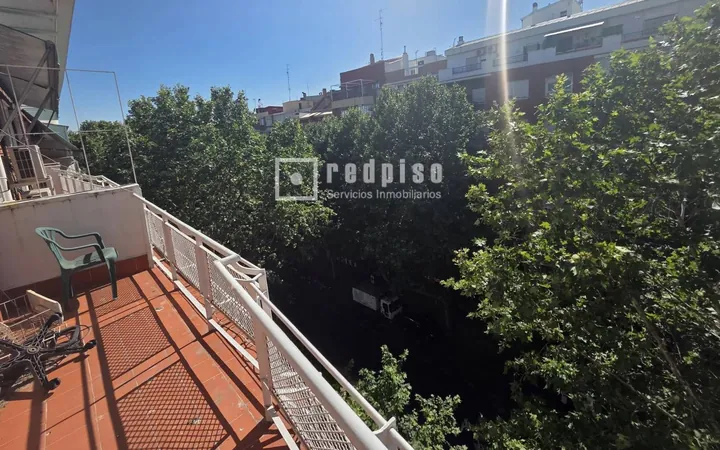 Piso en Delicias - Foto 1