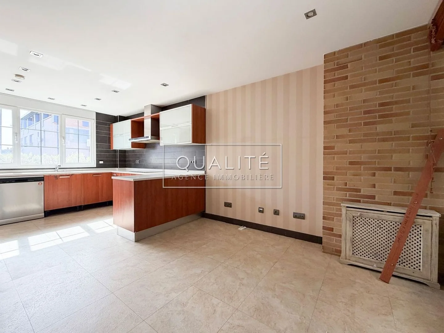 Chalet adosado en Calle de Ángel Cavero, Conde Orgaz-Piovera - Foto 12