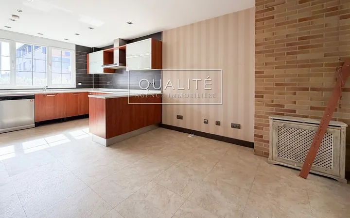 Chalet adosado en Calle de Ángel Cavero, Conde Orgaz-Piovera - Foto 12